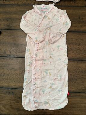Magnetic Me Pink Safari Gown with Hat